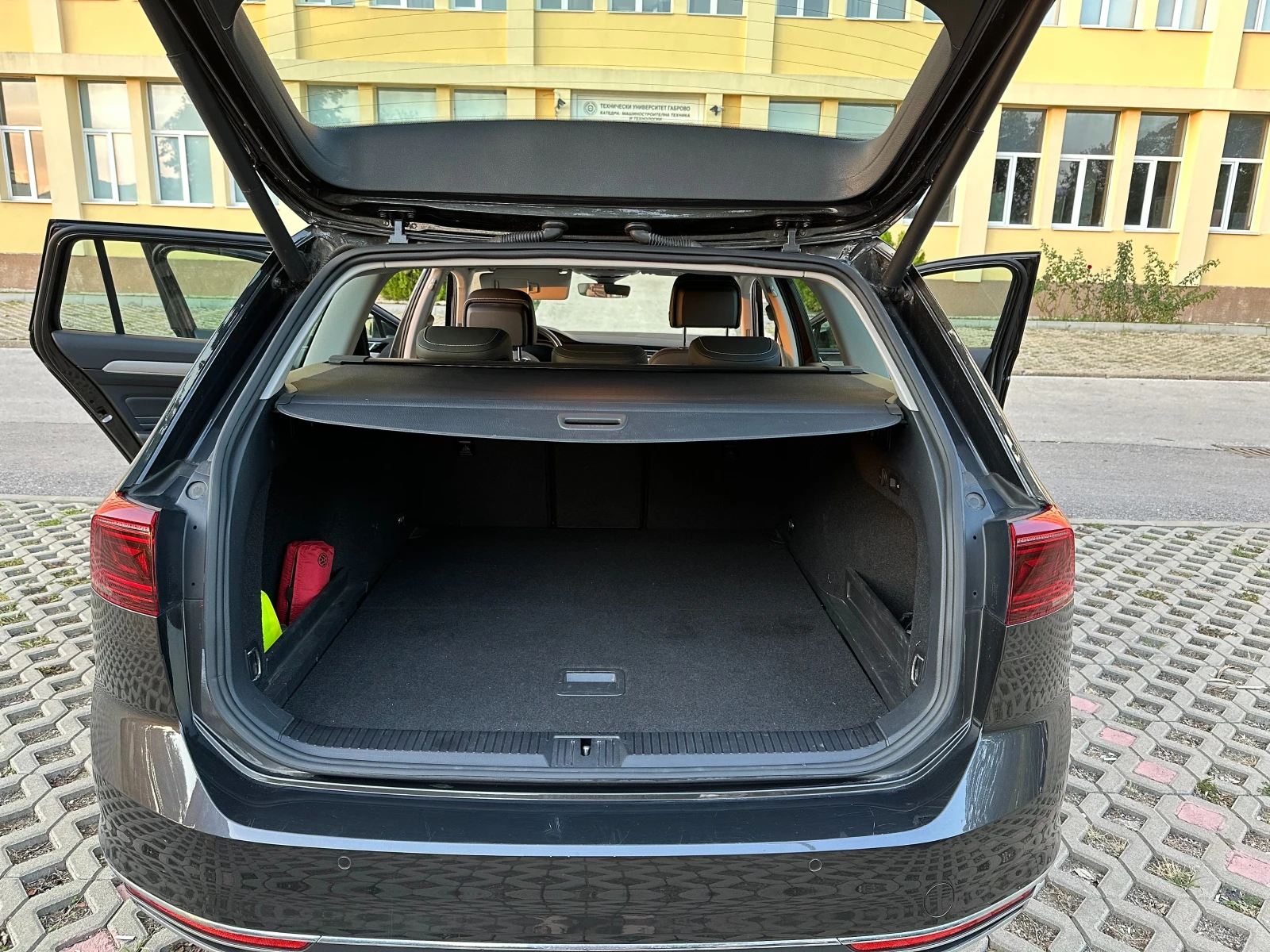 VW Passat Elegance - изображение 5