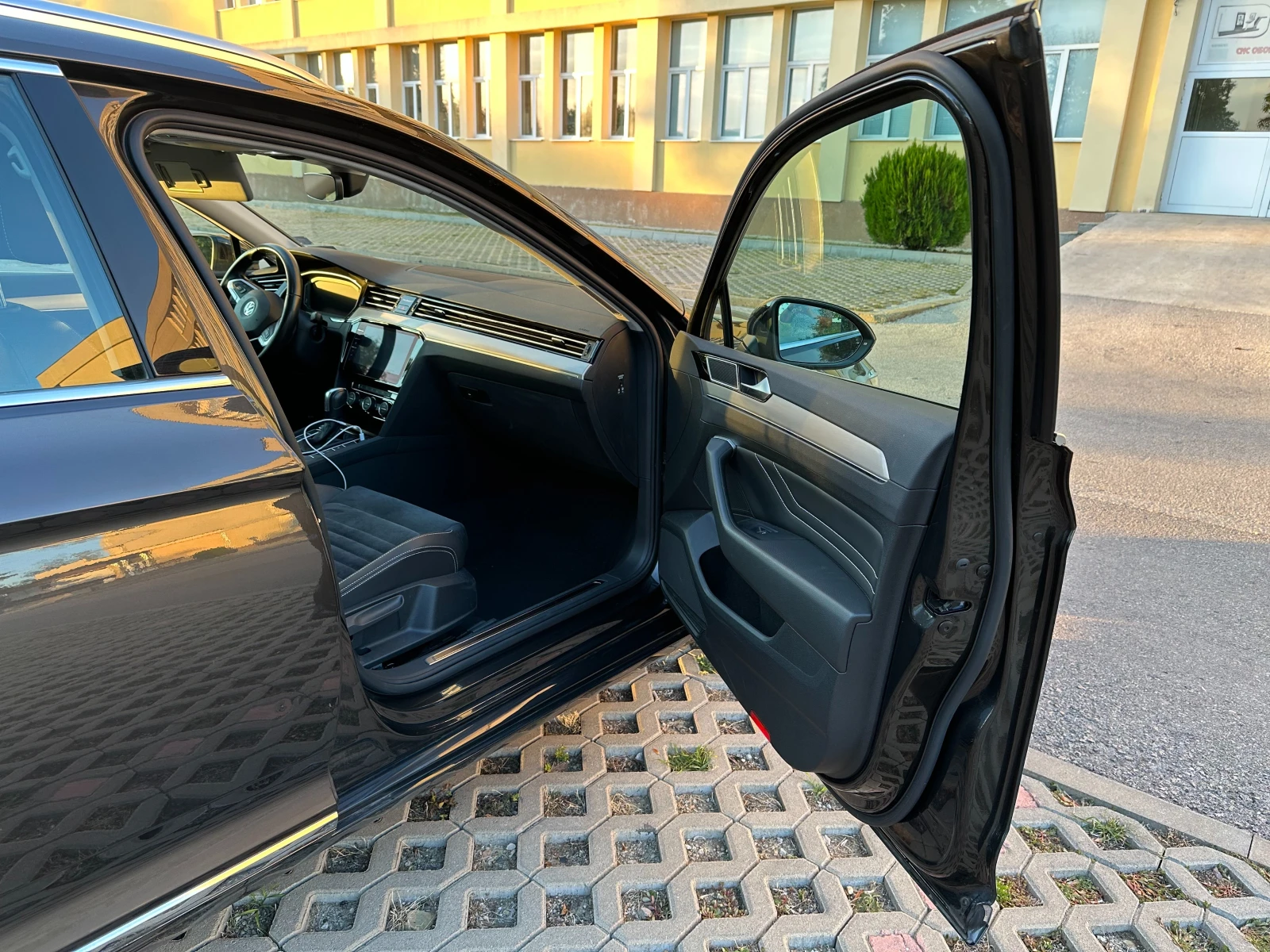 VW Passat Elegance - изображение 9