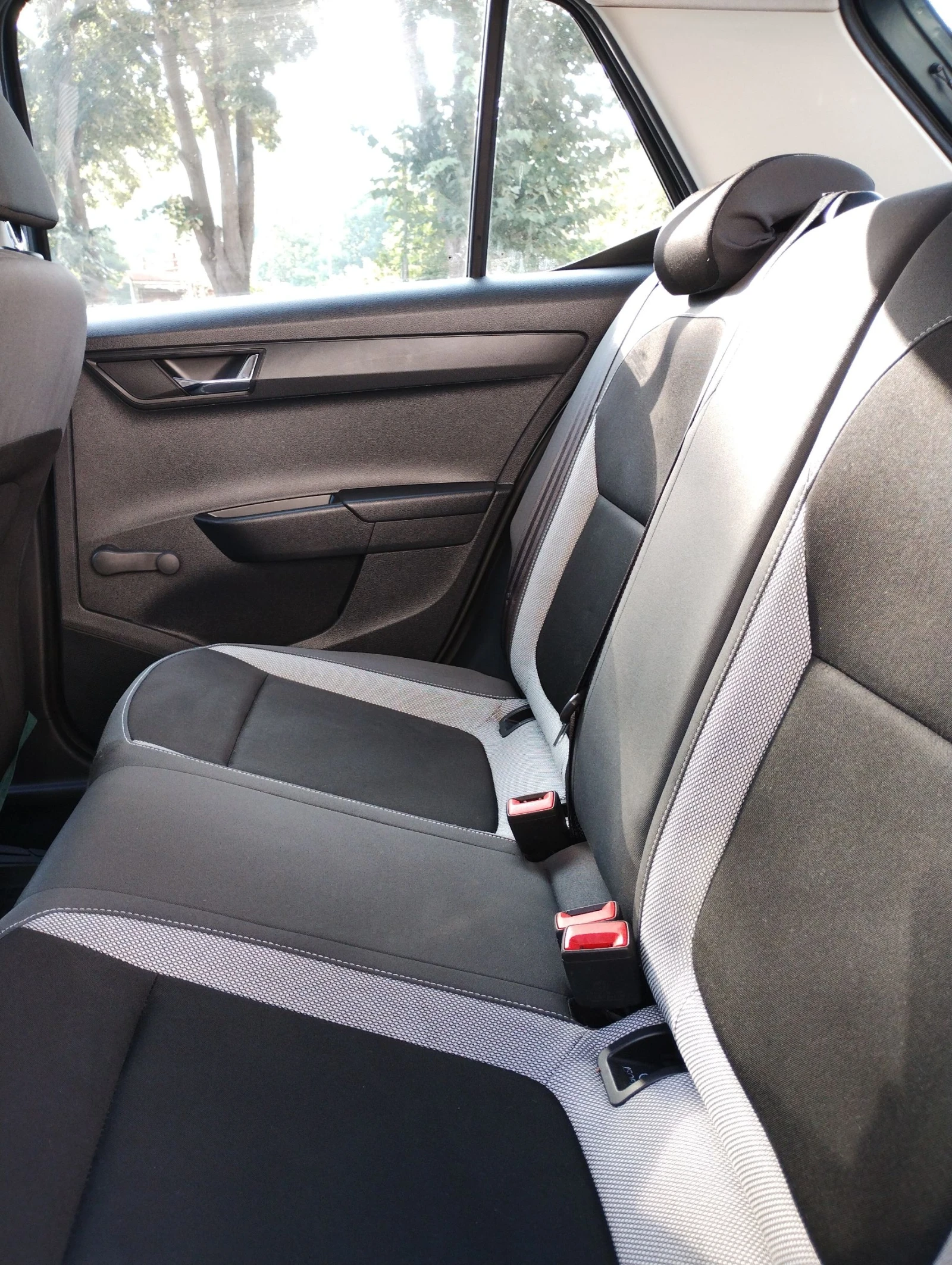 Skoda Fabia | Mobile.bg � ����������� 12