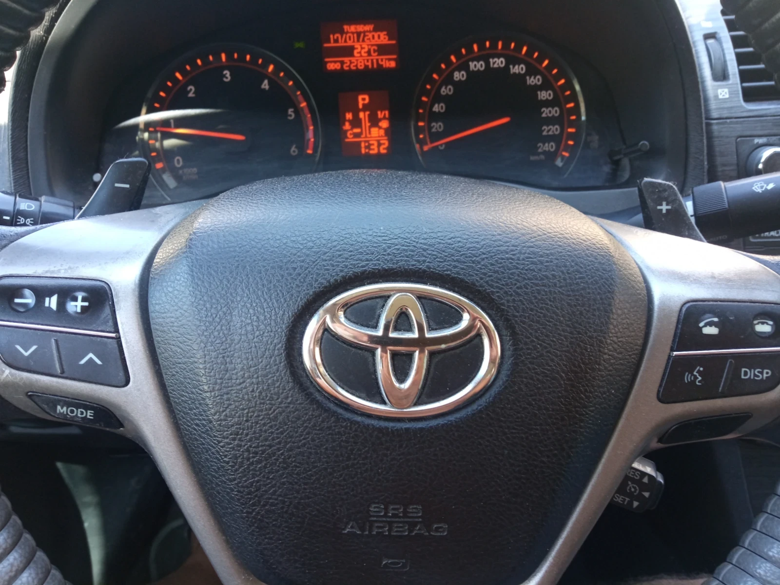 Toyota Avensis 2.2D-CAT | Mobile.bg — изображение 12