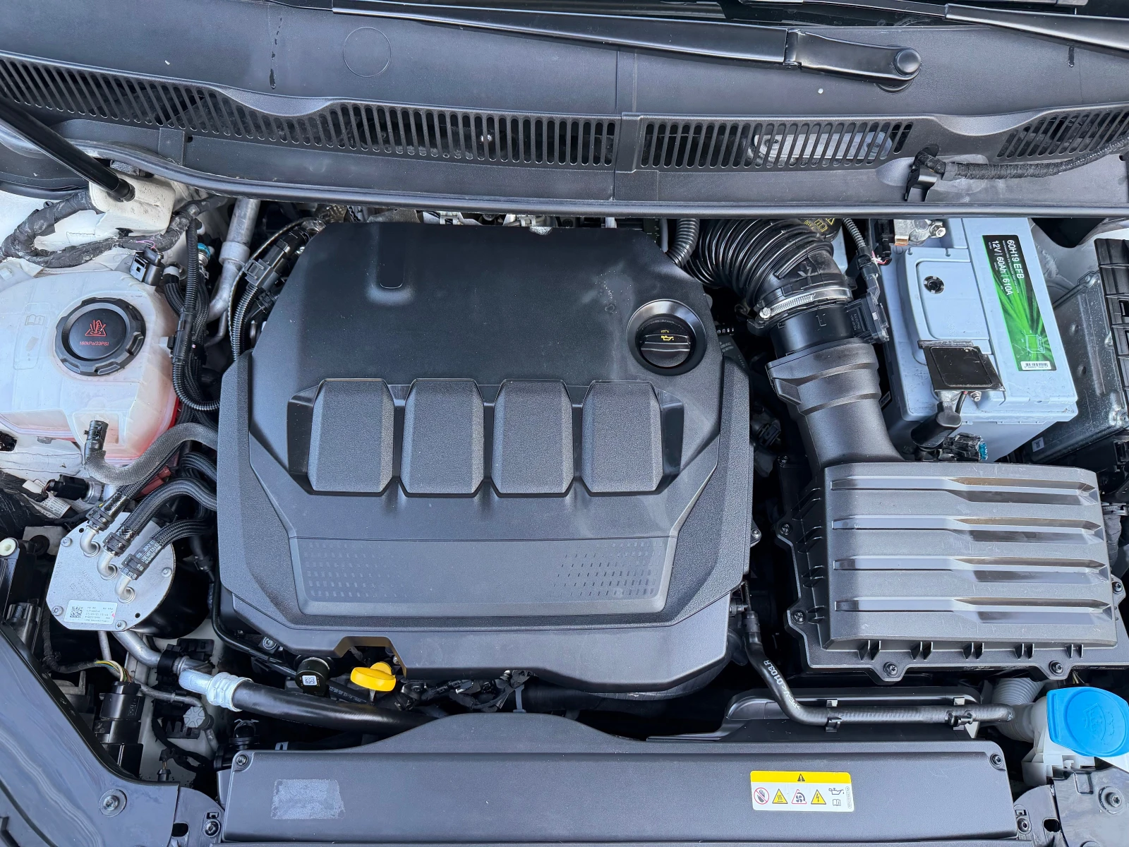 VW Touran 2.0TDI-150 DISTR. CAMERA DSG | Mobile.bg � ����������� 15