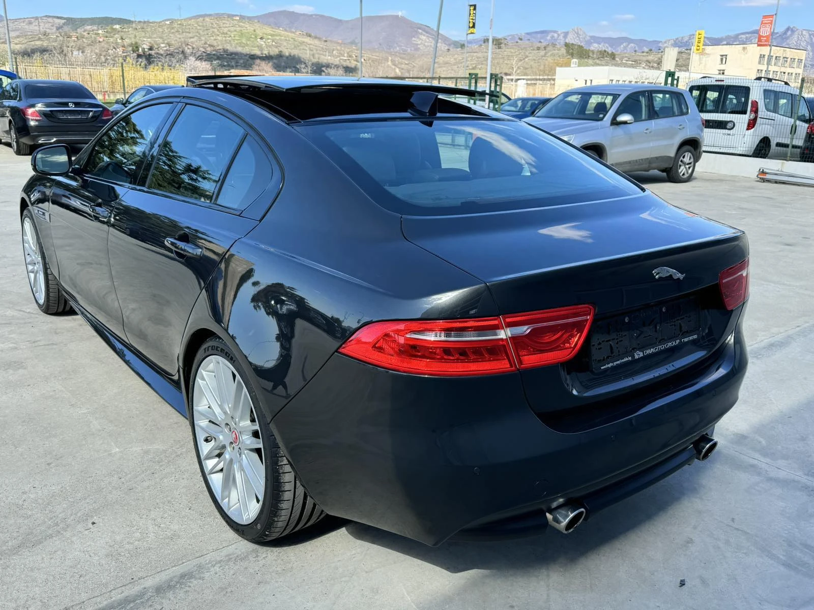 Jaguar XE 3.0* 340ps* 4x4* R-sport* 6хл.км* Head Up* УНИКАТ - изображение 3