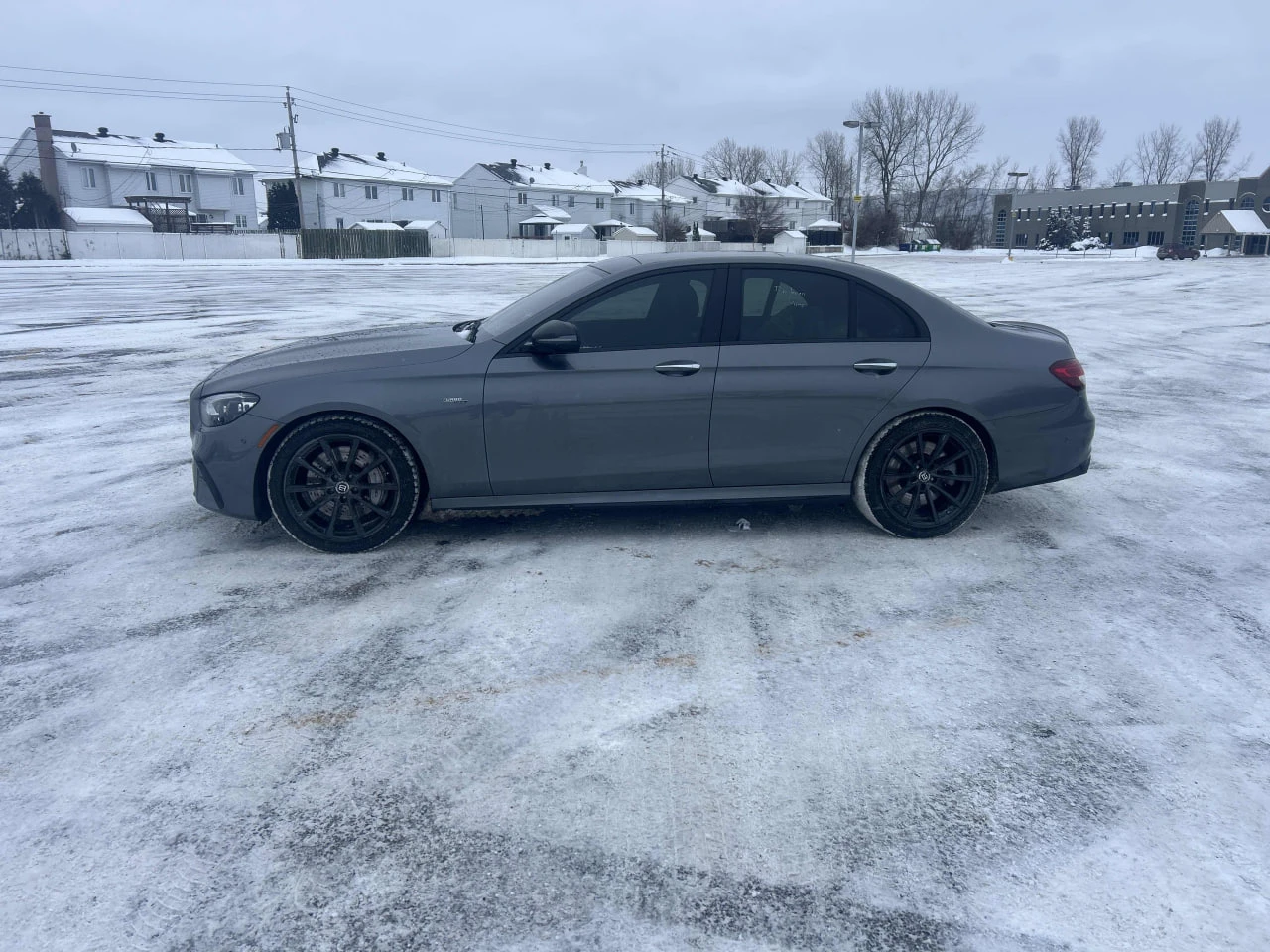 Mercedes-Benz E 53 AMG * АВТО КРЕДИТ* ЦЕНА ДО БГ * СЕРВИЗНА ИСТОРИЯ *  - изображение 2