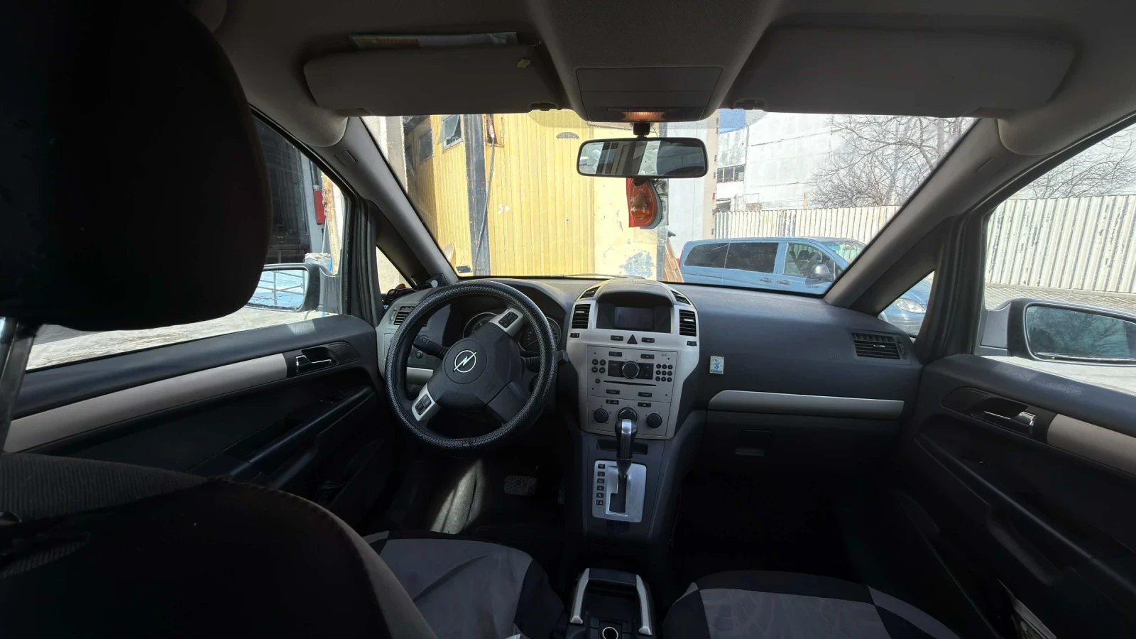 Opel Zafira, снимка 5 - Автомобили и джипове - 53738441