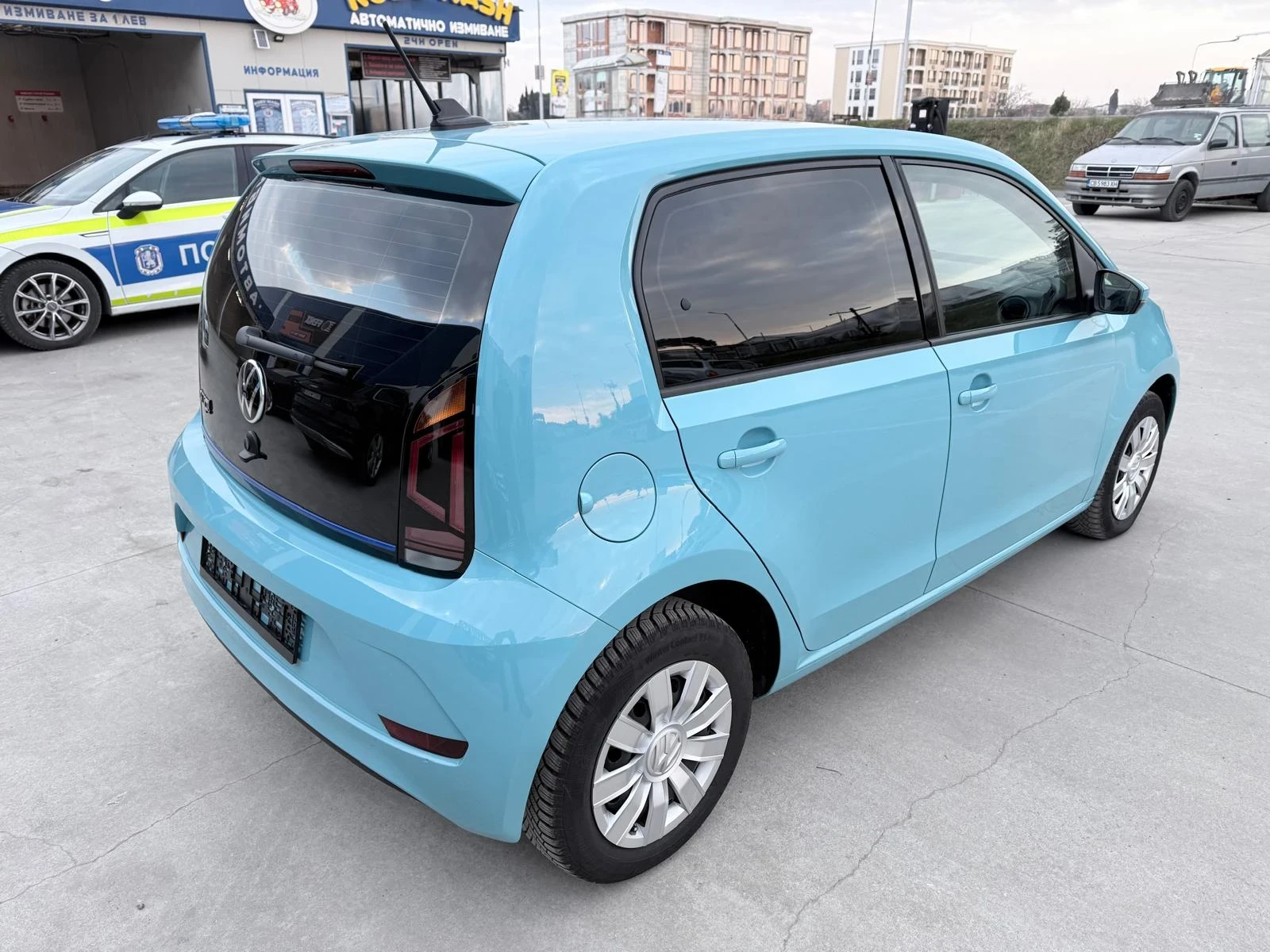 VW Up, снимка 3 - Автомобили и джипове - 53887791