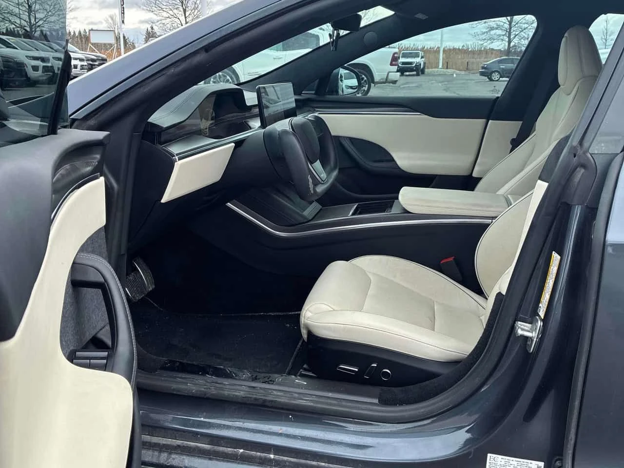 Tesla Model S * Plaid * PANO* KEYLESS* ПОДГРЕВ* , снимка 5 - Автомобили и джипове - 54096532