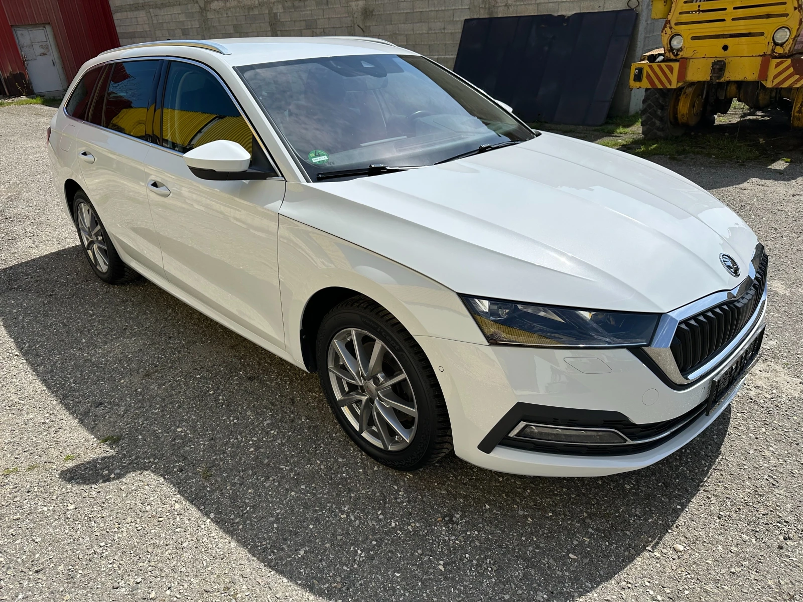 Skoda Octavia Hybrid, снимка 6 - Автомобили и джипове - 54169233