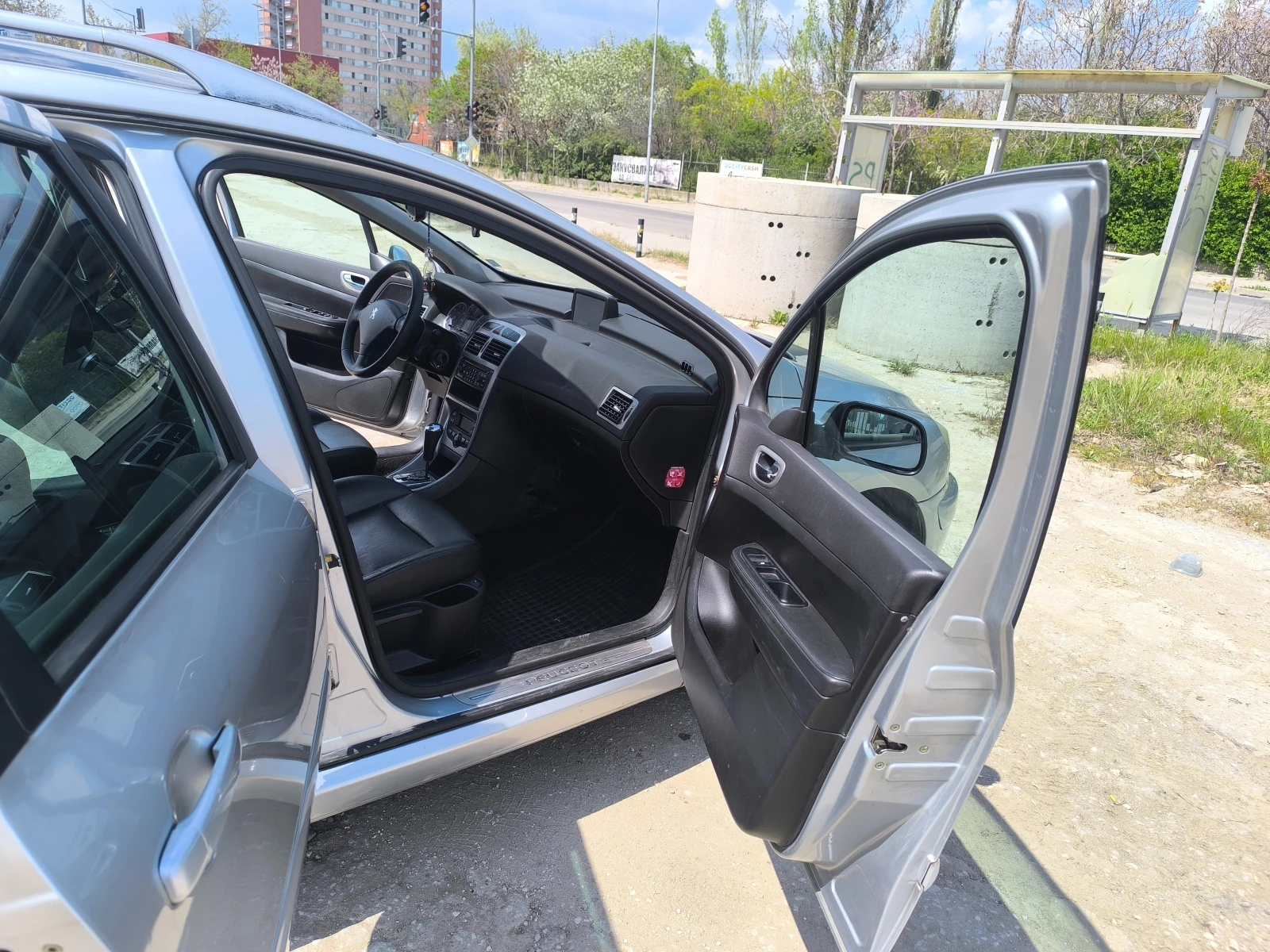 Peugeot 307 SW, снимка 15 - Автомобили и джипове - 54237369