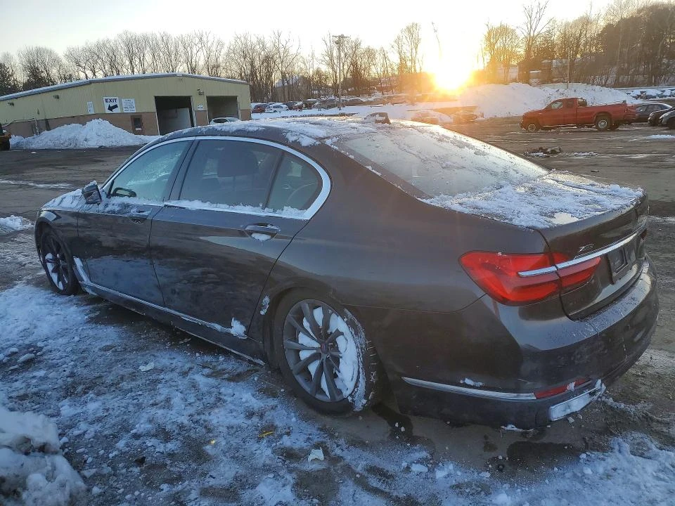 BMW 750 4.4L 8 ALL WHEEL DRIVE | Mobile.bg � ����������� 2