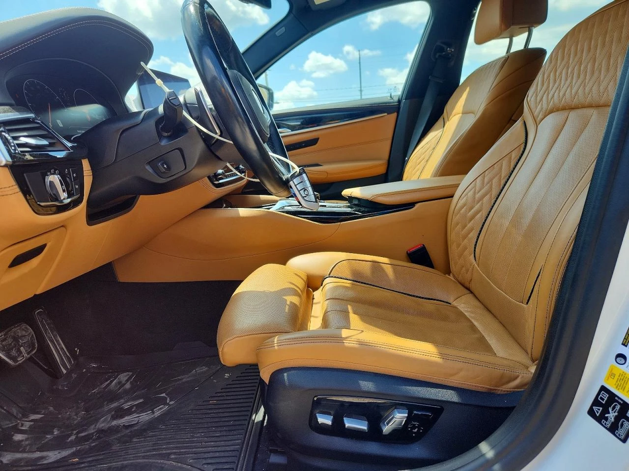 BMW M5 4.4l 50Xi, снимка 7 - Автомобили и джипове - 54416072