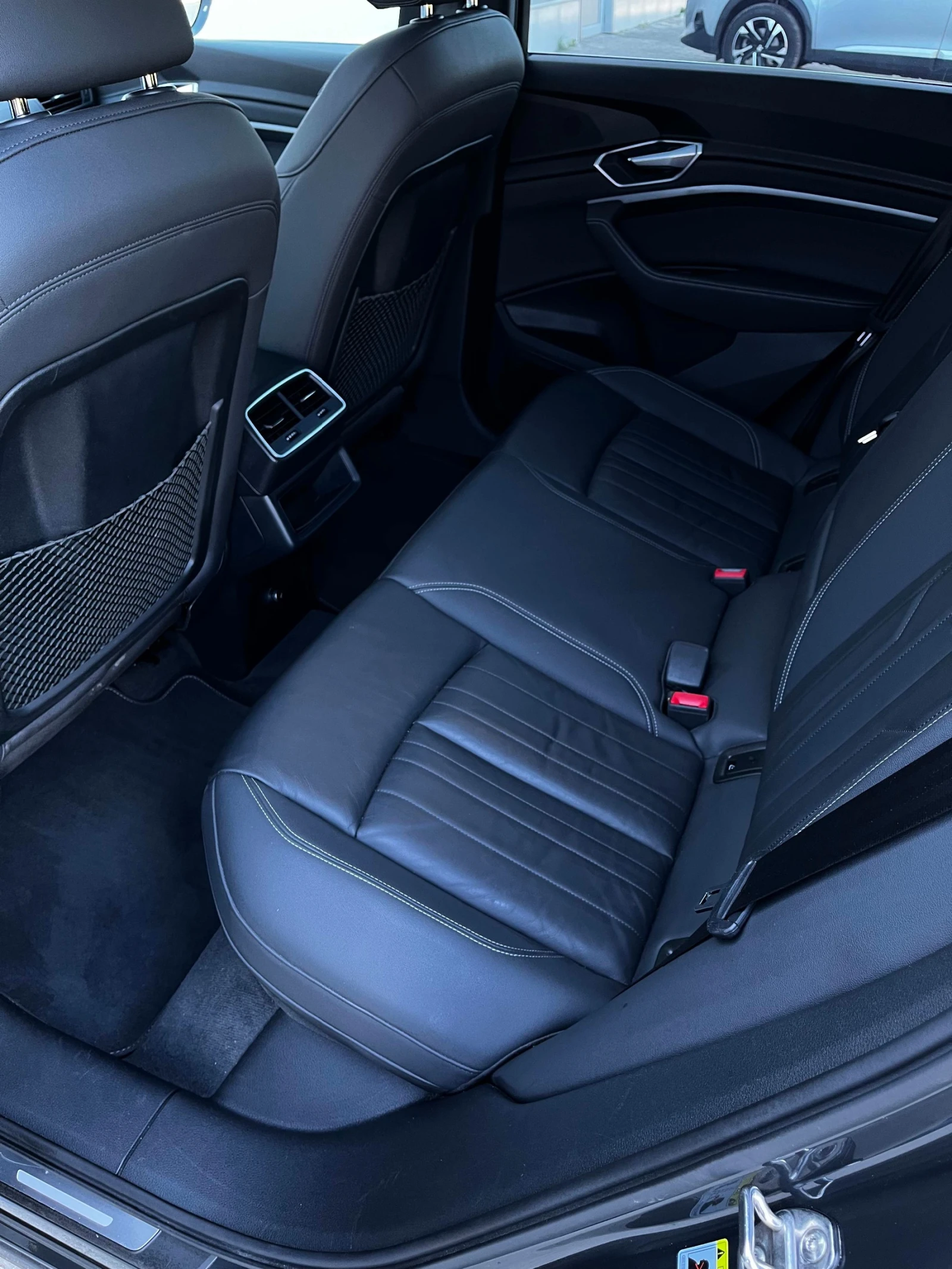 Audi E-Tron  55 Quatro Bussines Plus 95KW/h 408 �.�. | Mobile.bg � ����������� 15