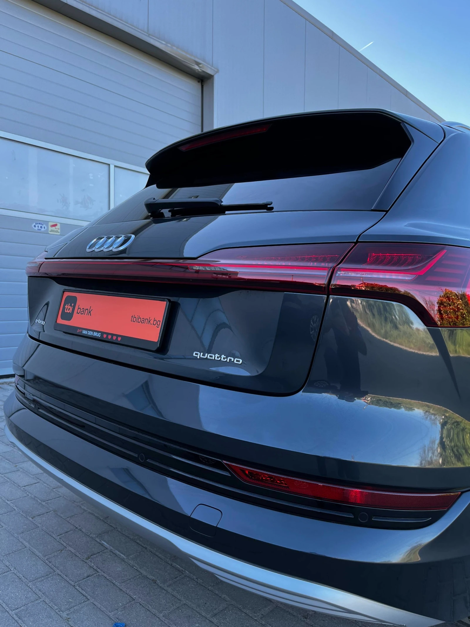 Audi E-Tron  55 Quatro Bussines Plus 95KW/h 408 �.�. | Mobile.bg � ����������� 4