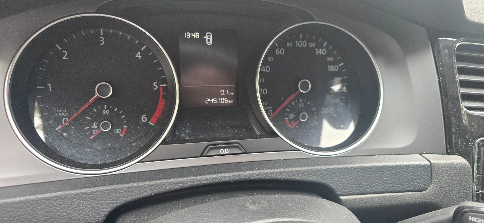 VW Golf 1.6TDI 110кс, снимка 9 - Автомобили и джипове - 54456495