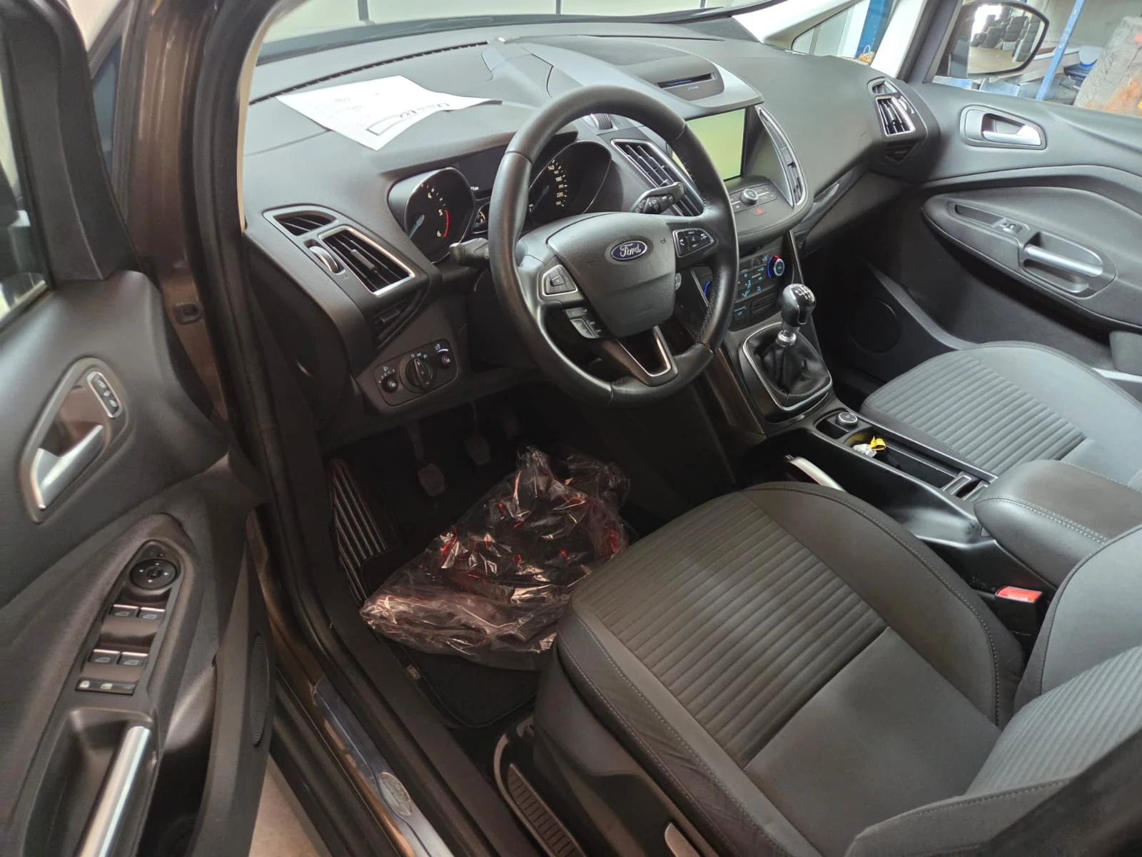 Ford C-max TITANIUM 2016�. 1.5TDCi-120ps EURO 6B 154.000�� | Mobile.bg � ����������� 9