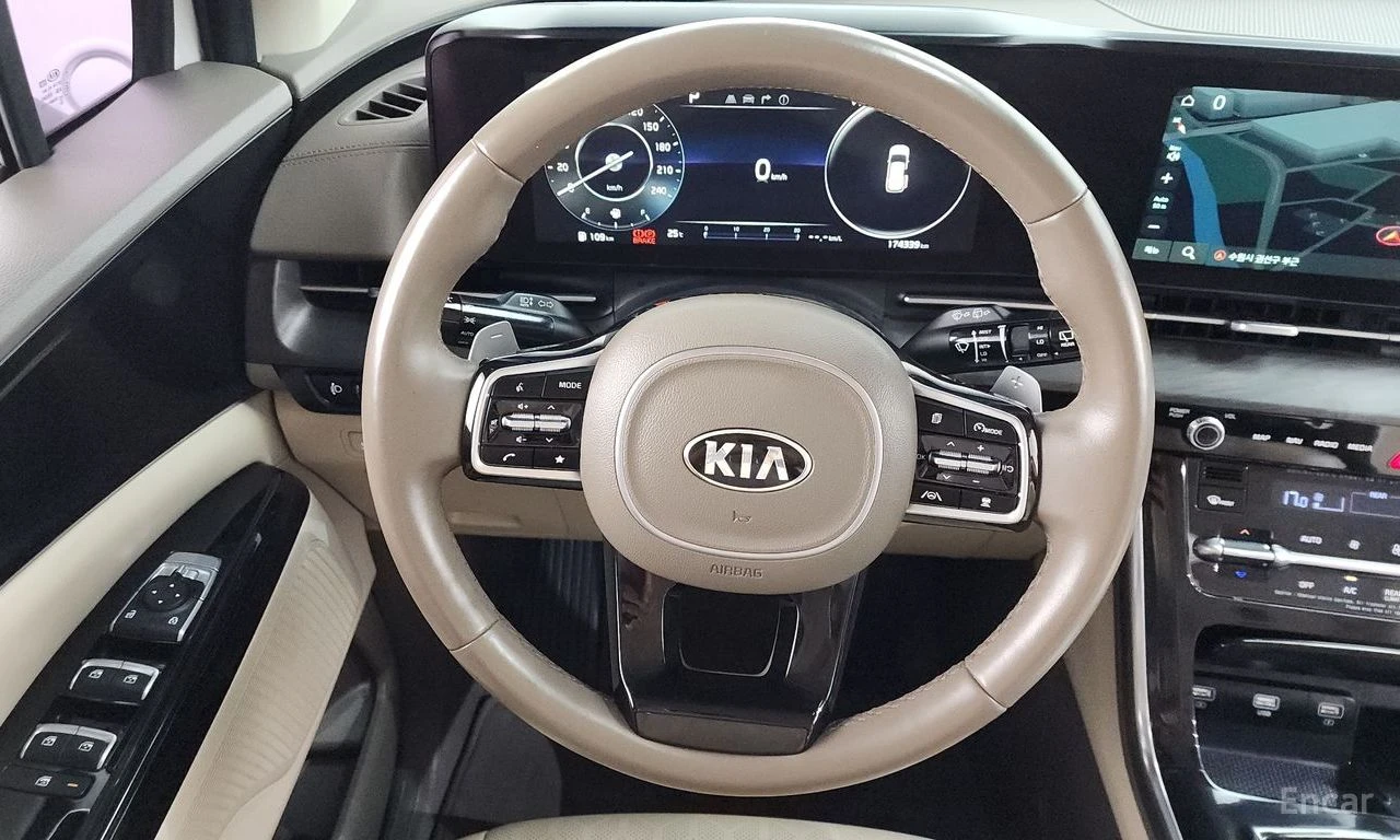 Kia Carnival 2.2D Noblesse* DISTRONIC* 360 CAM* ПОДГРЕВ* ОБДУХ*, снимка 8 - Автомобили и джипове - 54871011