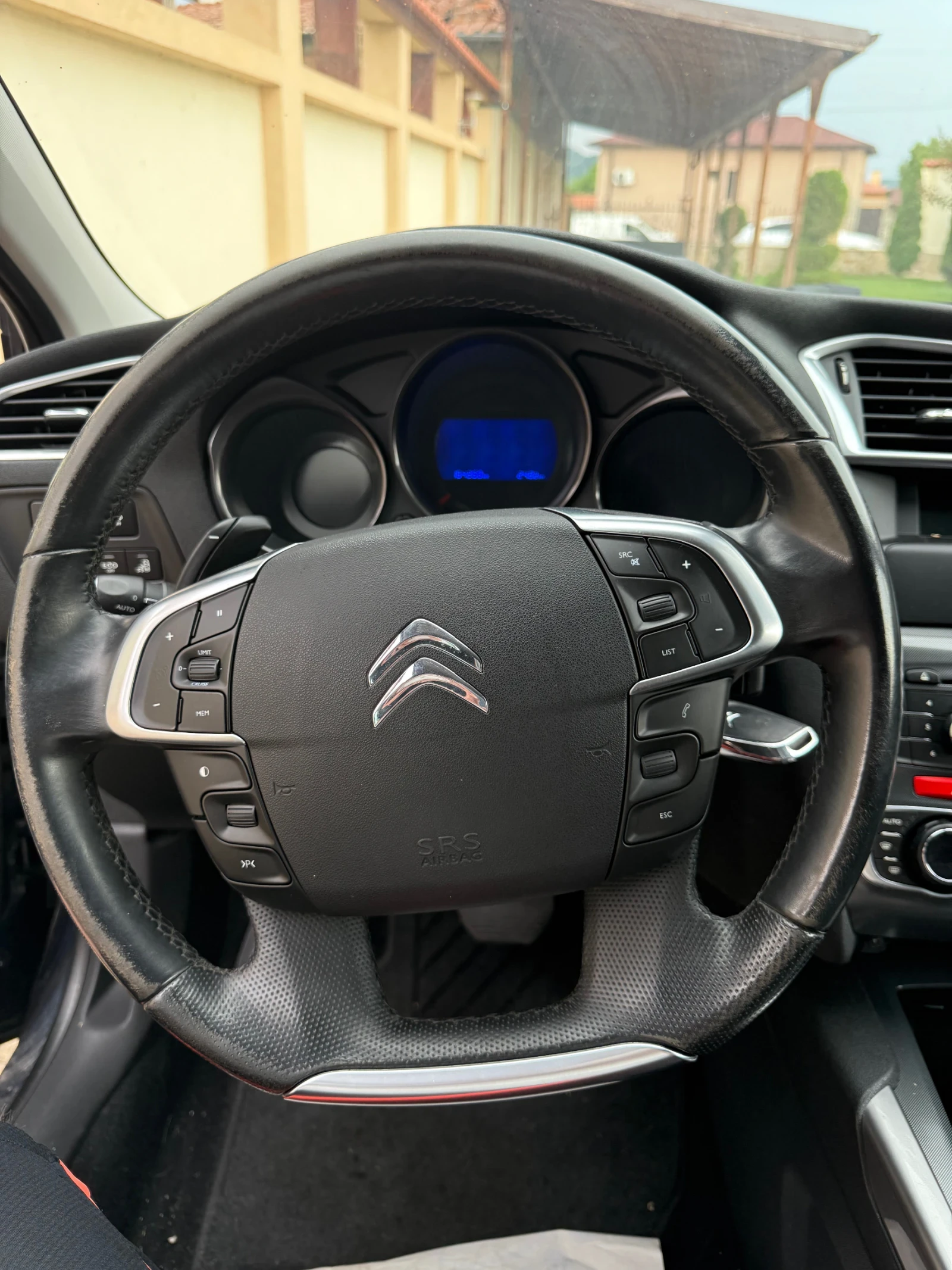Citroen C4 1.6 HDi Exclusive, снимка 5 - Автомобили и джипове - 55478619