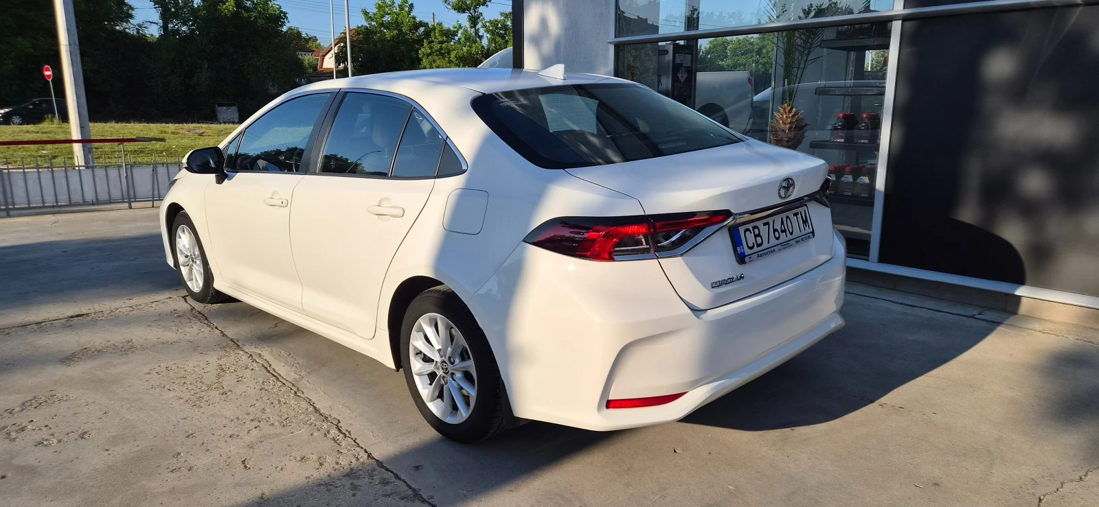 Toyota Corolla ГАРАНЦИЯ  64324km.  1.5 (125 Hp), снимка 6 - Автомобили и джипове - 55496779