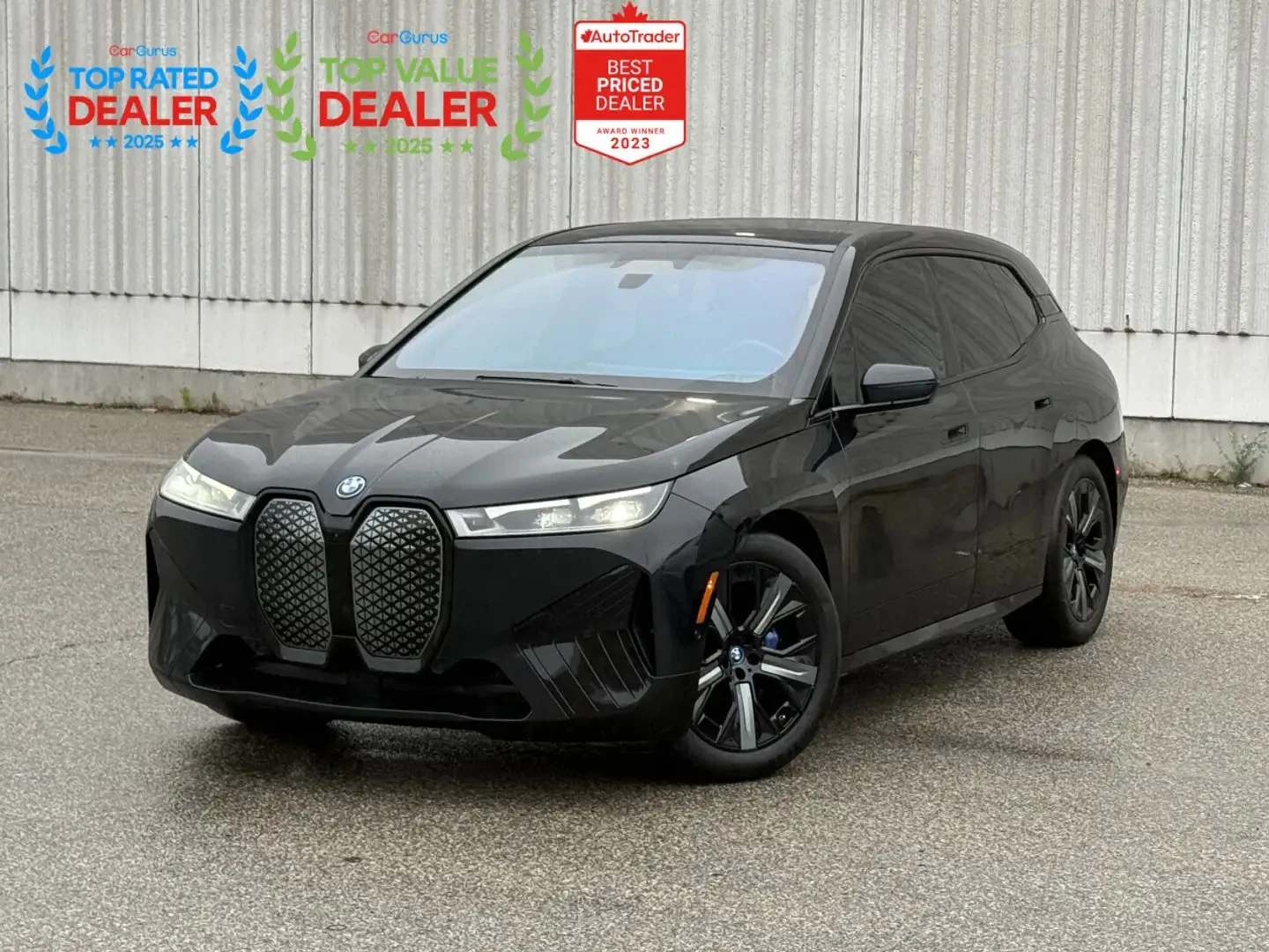 BMW iX xDrive50* ДИСТАНЦИОНЕН ПАРКИНГ* МАСАЖИ, снимка 3 - Автомобили и джипове - 55955291