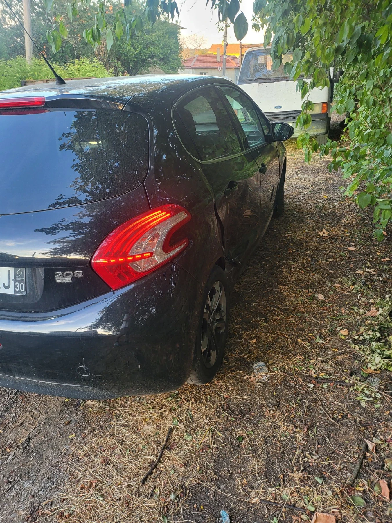 Peugeot 208 1.6 HDI, снимка 3 - Автомобили и джипове - 55955438