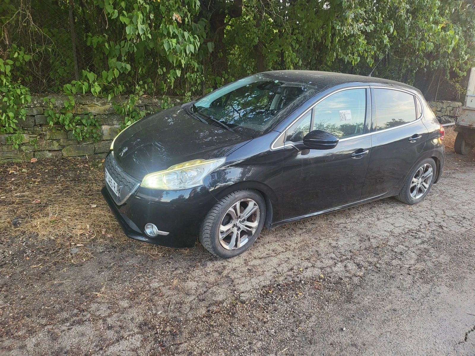 Peugeot 208 1.6 HDI, снимка 6 - Автомобили и джипове - 55955438