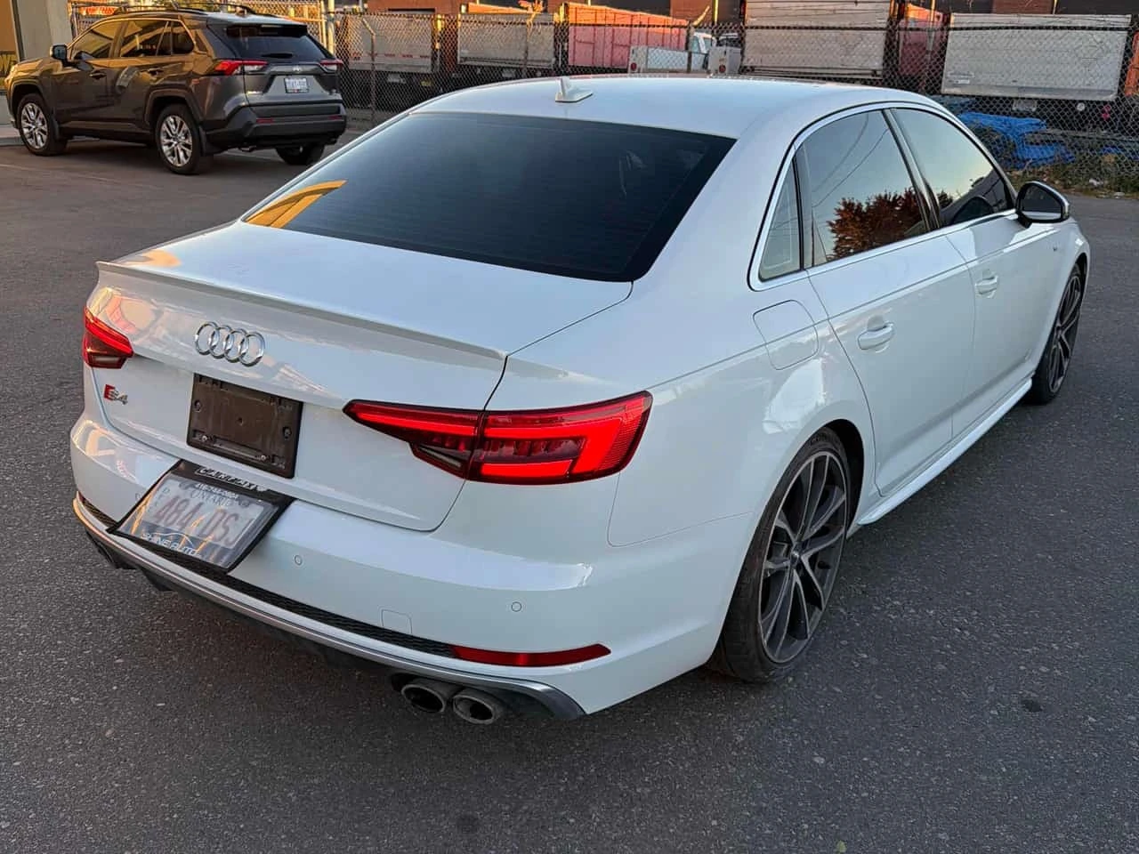Audi S4 Technik | CARFAX | ��� ��������� | ��� ����� | Mobile.bg � ����������� 4