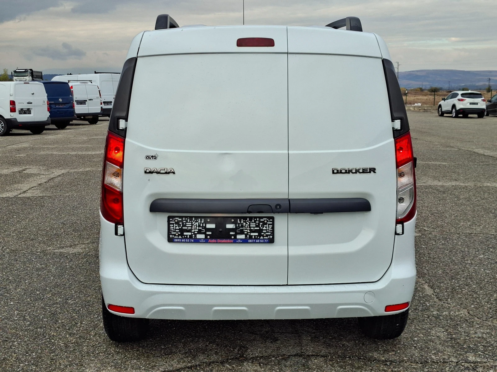 Dacia Dokker 1, 5 dci, снимка 6 - Автомобили и джипове - 56474454