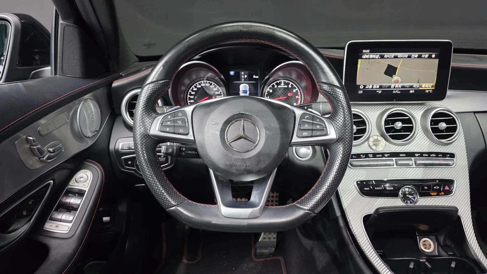 Mercedes-Benz C 43 AMG, снимка 14 - Автомобили и джипове - 56686611