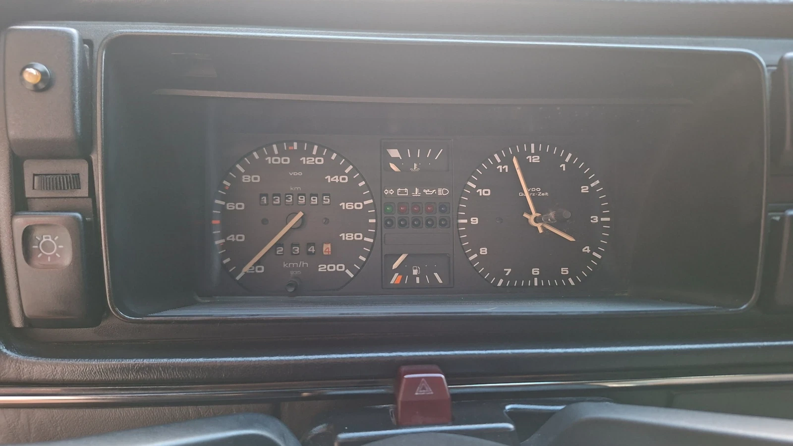 VW Golf 1.3, снимка 12 - Автомобили и джипове - 56735065