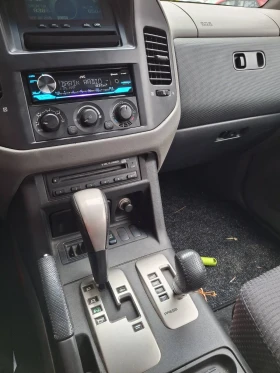 Mitsubishi Pajero Къса база, снимка 5