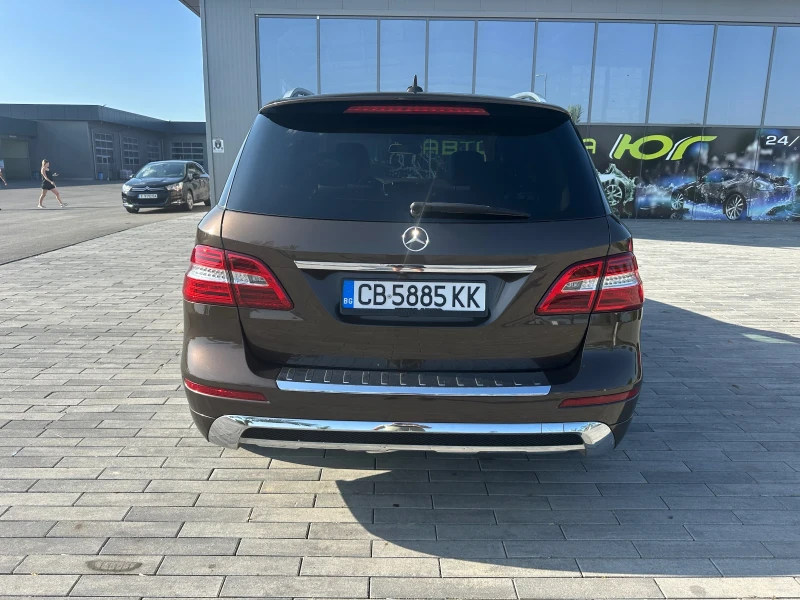 Mercedes-Benz ML 350 Mercedes ML350 4 MATIC , снимка 4 - Автомобили и джипове - 52412913