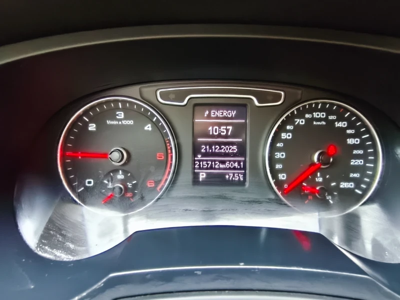 Audi Q3 Q3, снимка 9 - Автомобили и джипове - 52865029