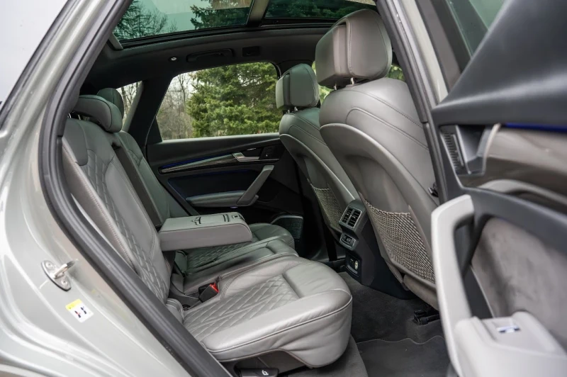 Audi SQ5 Prestige , снимка 11 - Автомобили и джипове - 53063160