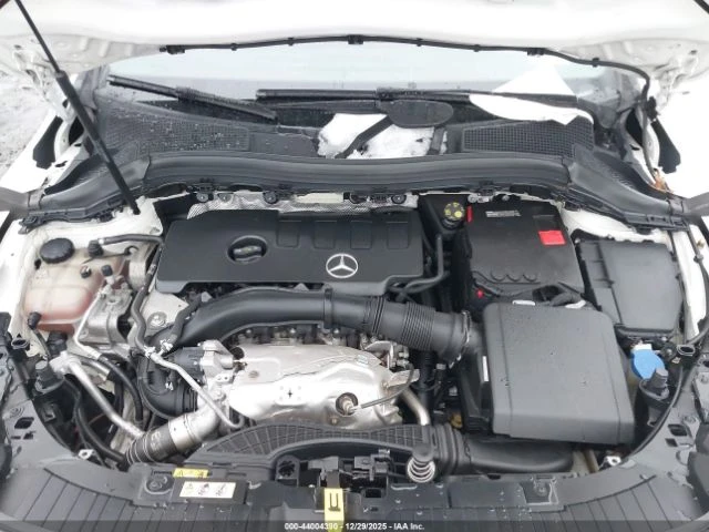 Mercedes-Benz GLA 250 78k km* 4matic* Памет* Remote* 360КАМ* Аuto Park* , снимка 13 - Автомобили и джипове - 53028199