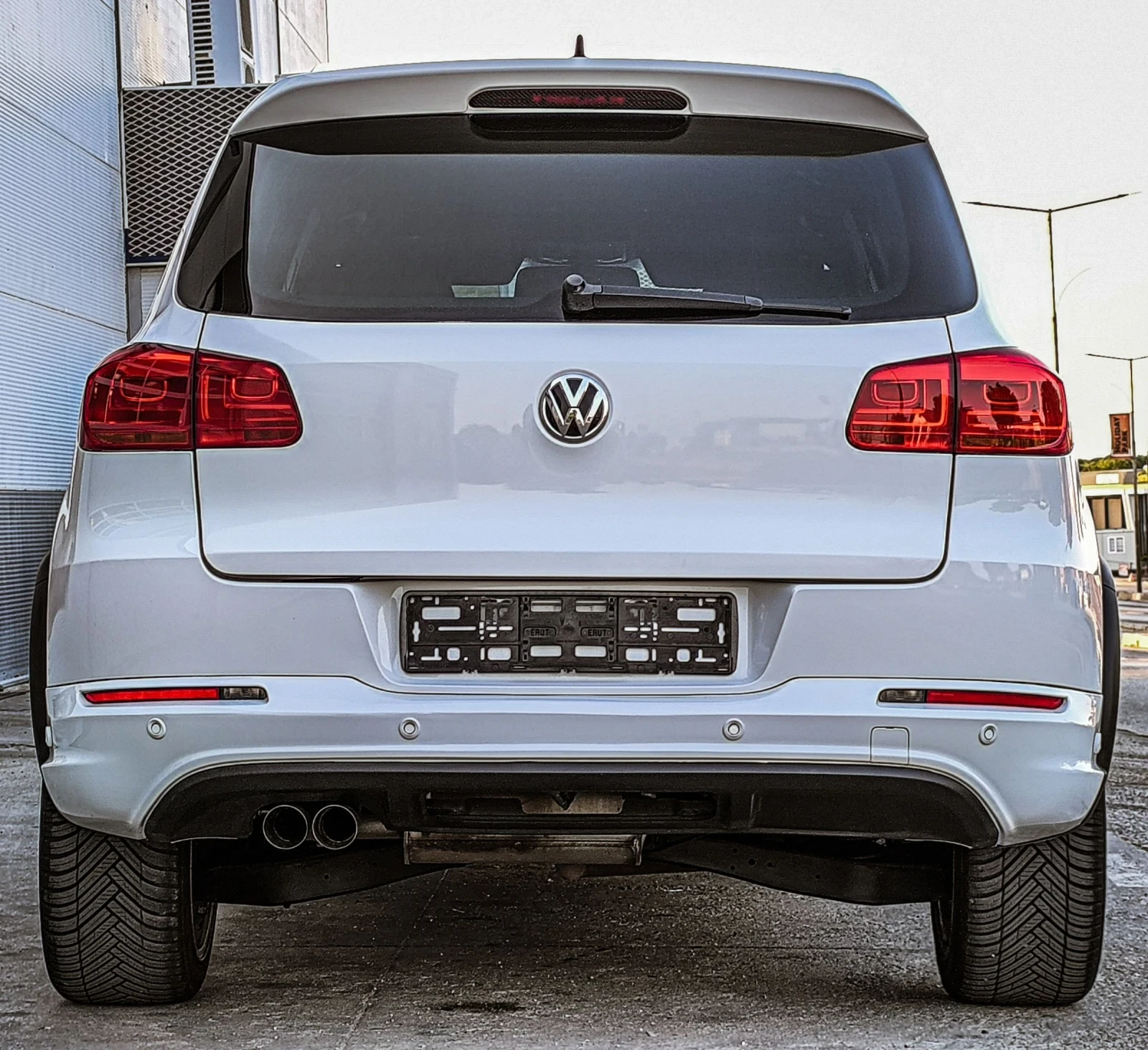 VW Tiguan 2.0TDI 3XR-LINE GERMANY TUV 2027 - изображение 5
