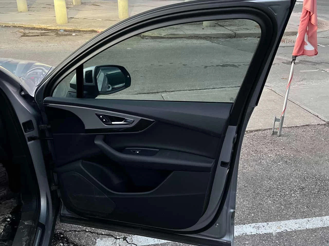 Audi Q7 PROGRESSIVE * 360 КАМЕРА* ОБУДХВАНЕ* ПАНОРАМА* , снимка 16 - Автомобили и джипове - 54202822