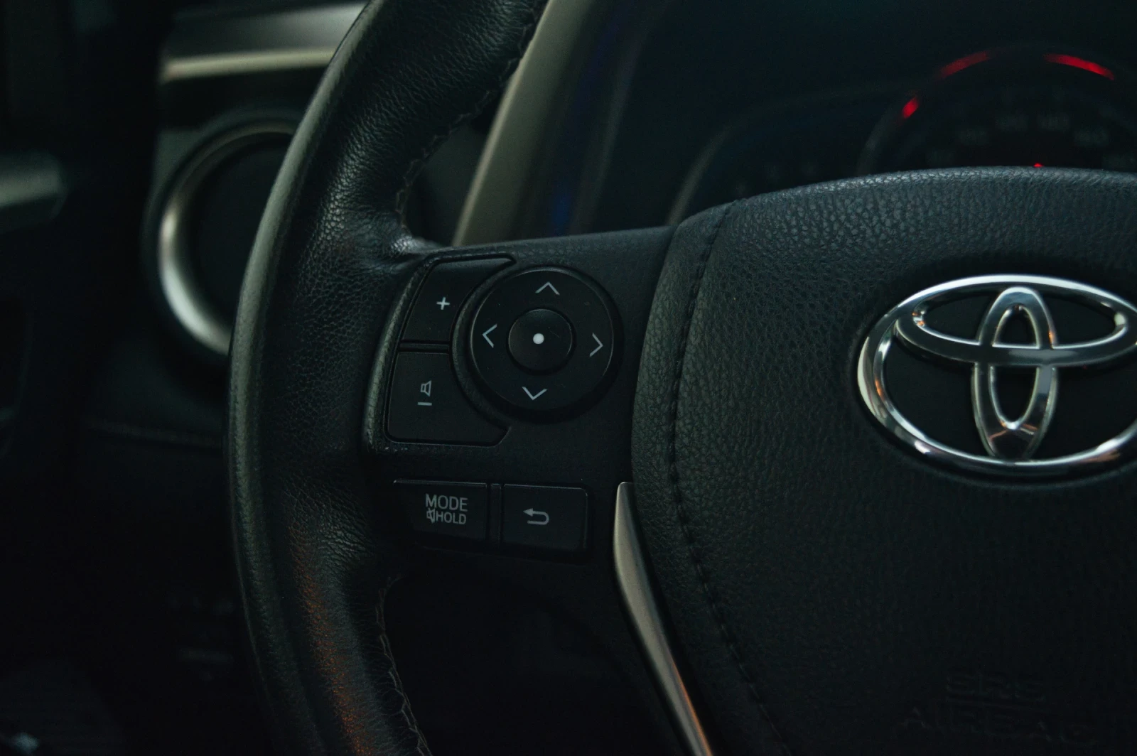 Toyota Rav4 2.2, 150кс, avt, снимка 13 - Автомобили и джипове - 54915642