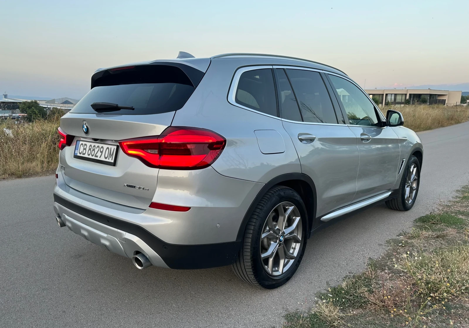 BMW X3 BLIND SPOT/ПАНОРАМА/360/HUD/ПОДГРЕВ/KEYLESS/XDRIVE, снимка 4 - Автомобили и джипове - 55738981