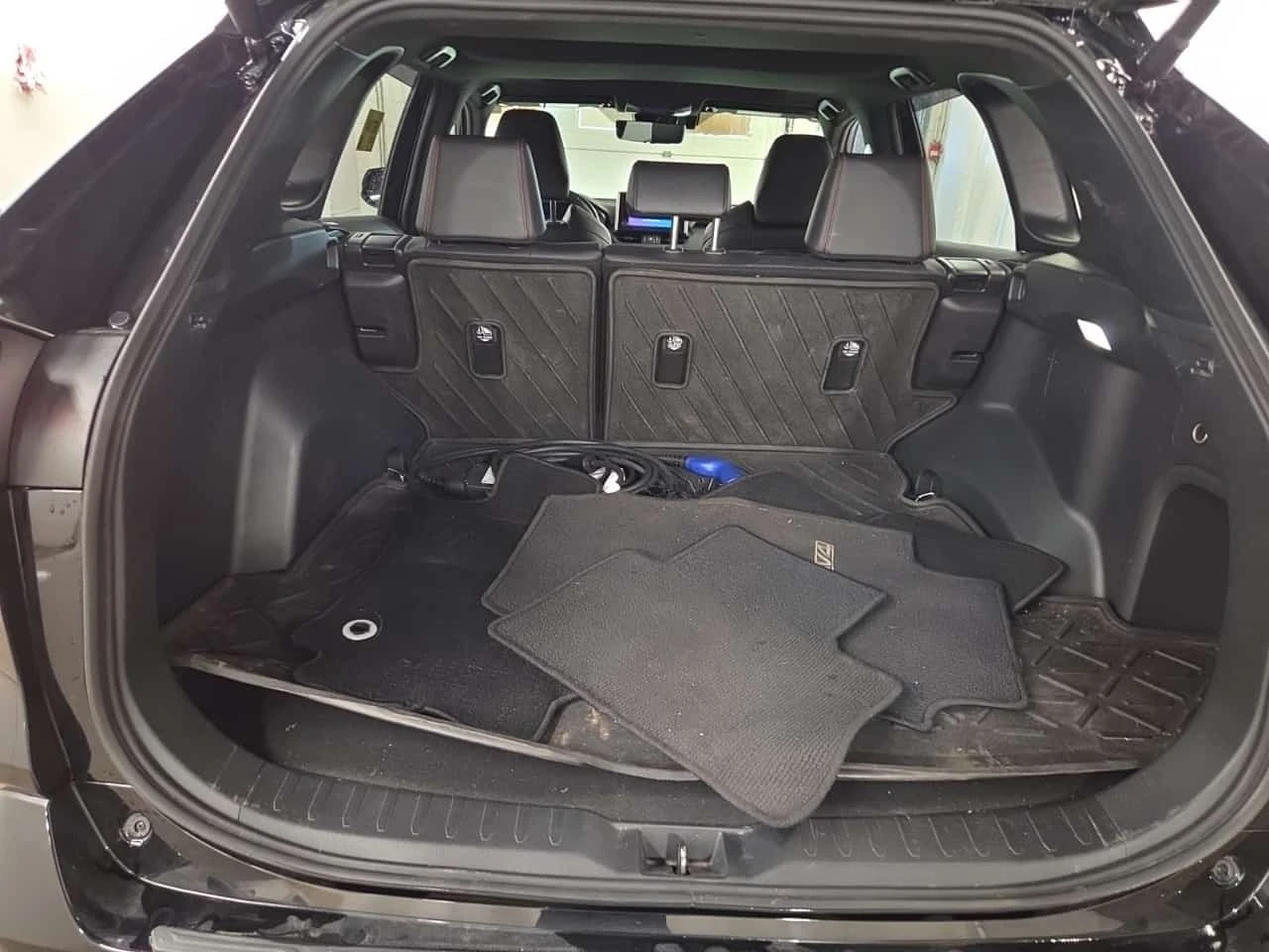 Toyota Rav4 * XSE * АВТОКРЕДИТ БЕЗ ПЪРВОНАЧАЛНА ВНОСКА* , снимка 13 - Автомобили и джипове - 55766605