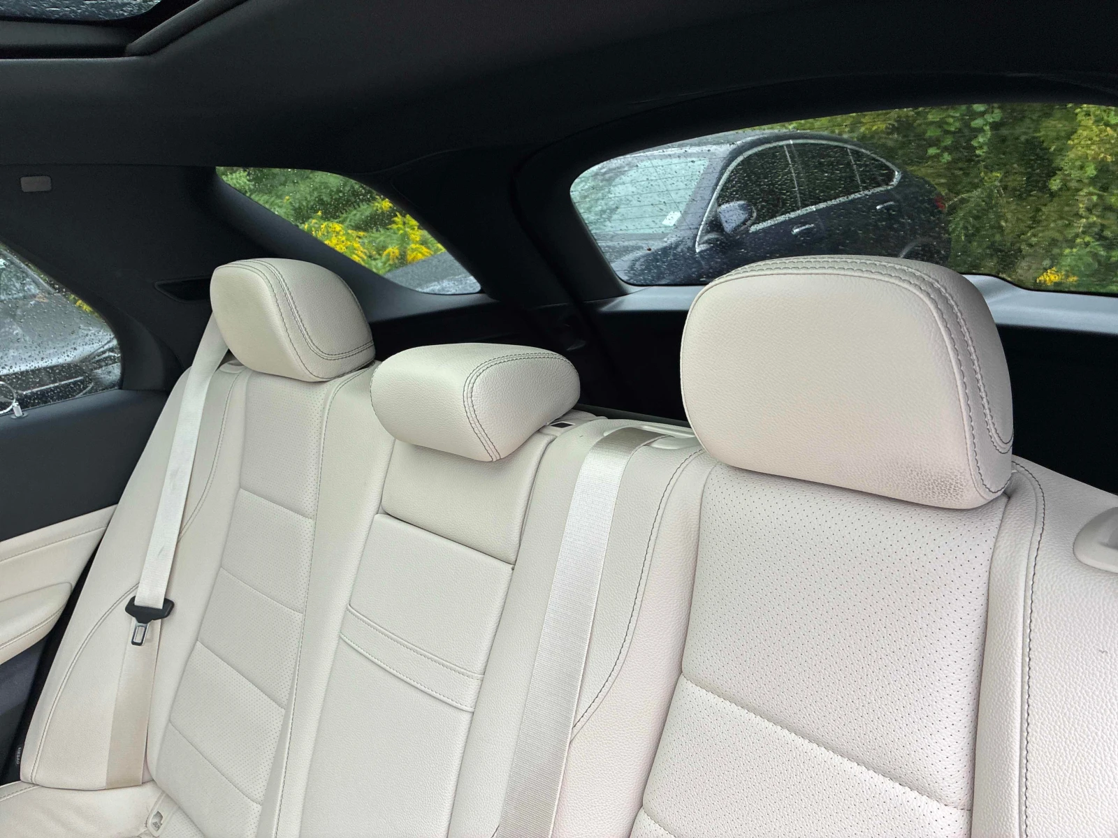 Mercedes-Benz GLE 450 ДИСТРОНИК * BURMESTER * ПОДГРЕВ * ПАНО , снимка 13 - Автомобили и джипове - 56045968