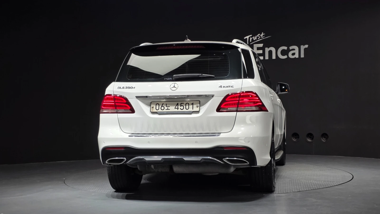 Mercedes-Benz GLE 350 4MATIC AMG LINE * КРАЙНА ЦЕНА* FULL MAX, снимка 4 - Автомобили и джипове - 56092012