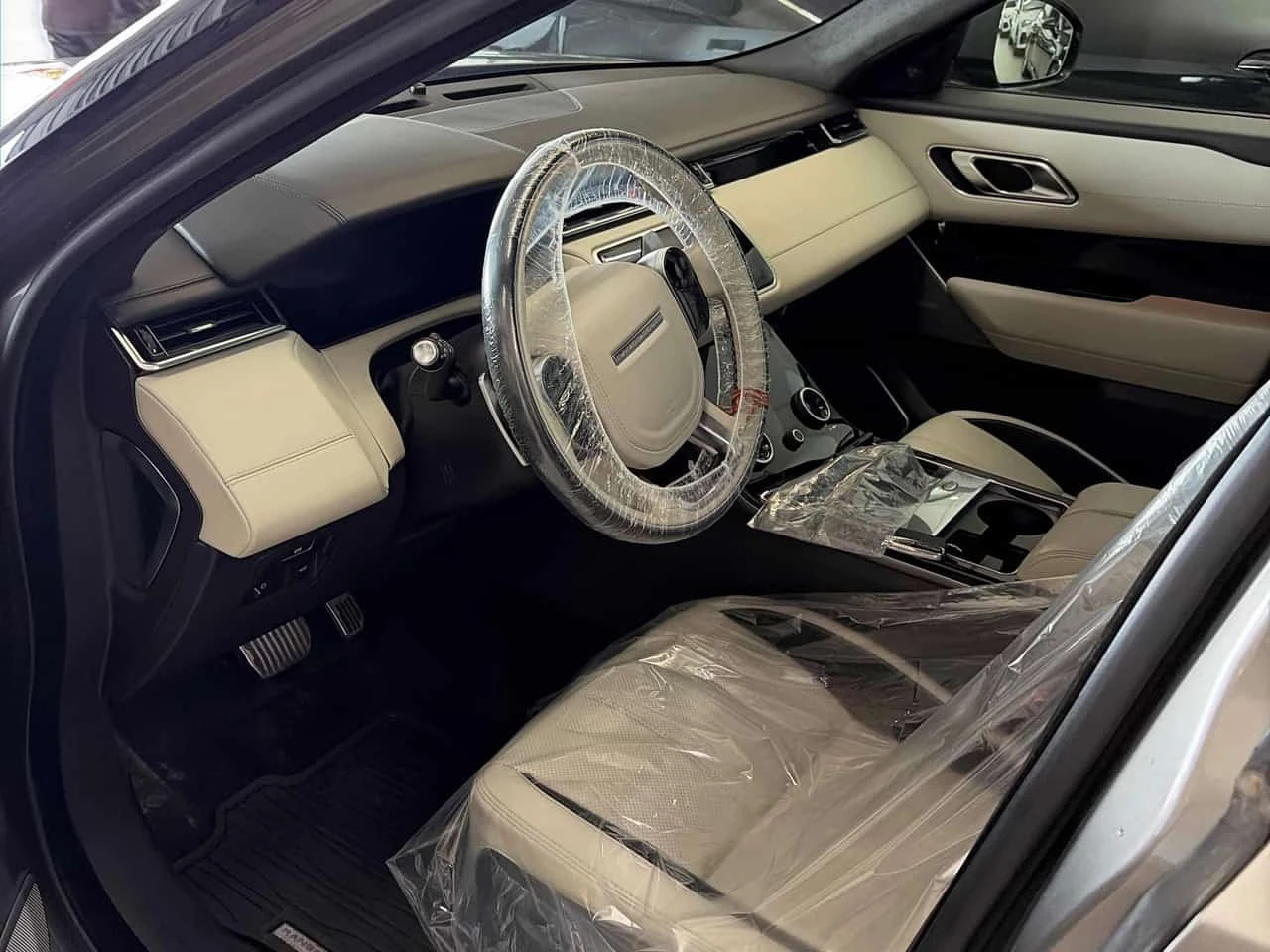 Land Rover Range Rover Velar * R Dynamic SE * CARFAX * ����� �� ����������� | Mobile.bg � ����������� 5