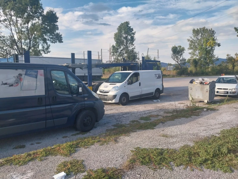 Opel Vivaro ИТАЛИЯ-КЛИМАТИК , снимка 6 - Бусове и автобуси - 47775526