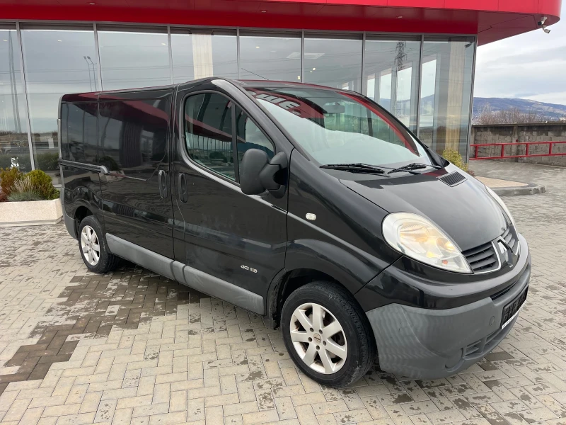Renault Trafic Климатик 2 стр.врати, снимка 3 - Бусове и автобуси - 53288099