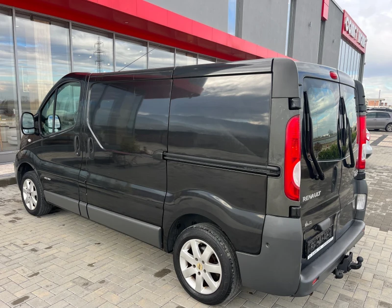 Renault Trafic Продадена!, снимка 4 - Бусове и автобуси - 53288099