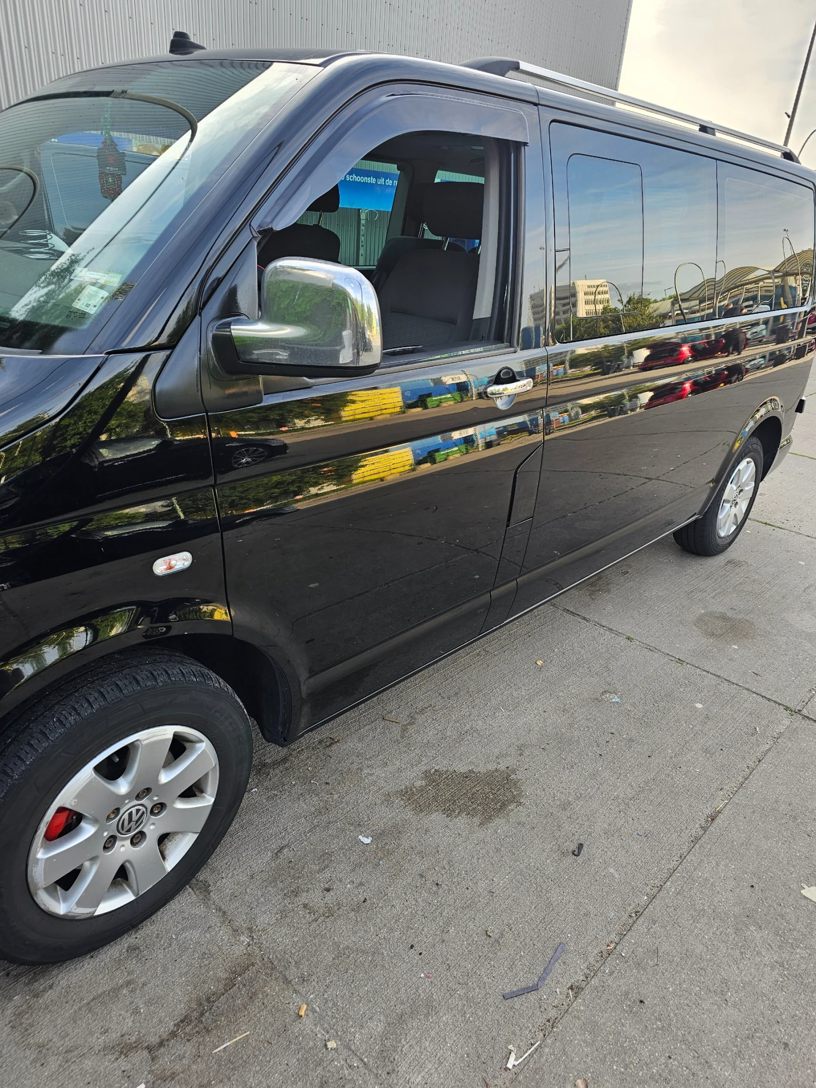 VW Caravelle, снимка 7 - Бусове и автобуси - 55596338