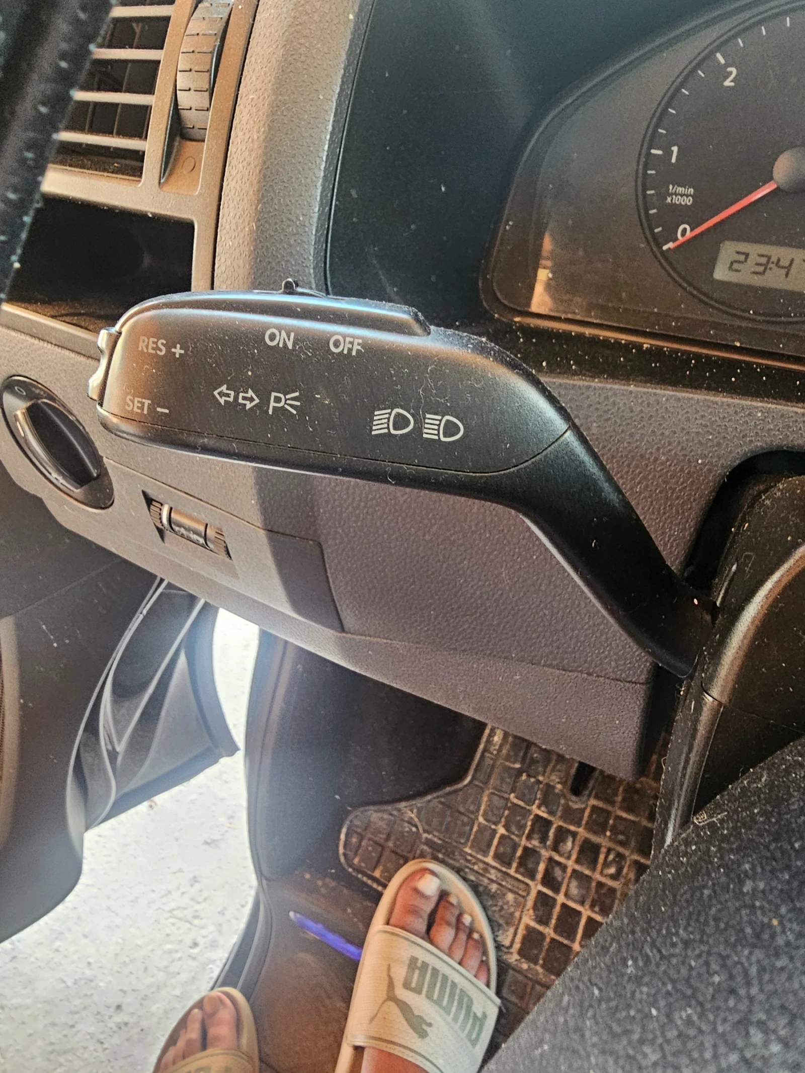 VW Caravelle, снимка 4 - Бусове и автобуси - 55596338