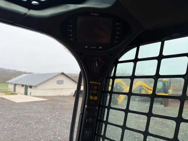 Мини челни товарачи Bobcat T650 С КОФА И ВИЛИЦИ ЛИЗИНГ, снимка 11 - Индустриална техника - 52933367