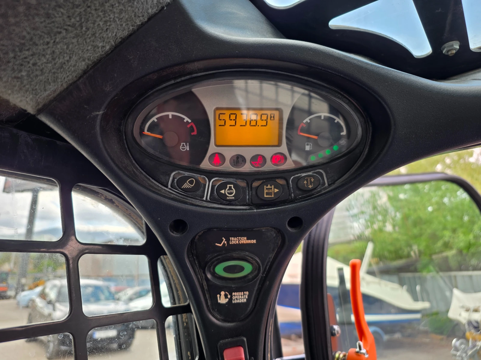 Мини челни товарачи Bobcat S 770-ПЕРФЕКТЕН, снимка 13 - Индустриална техника - 54518068
