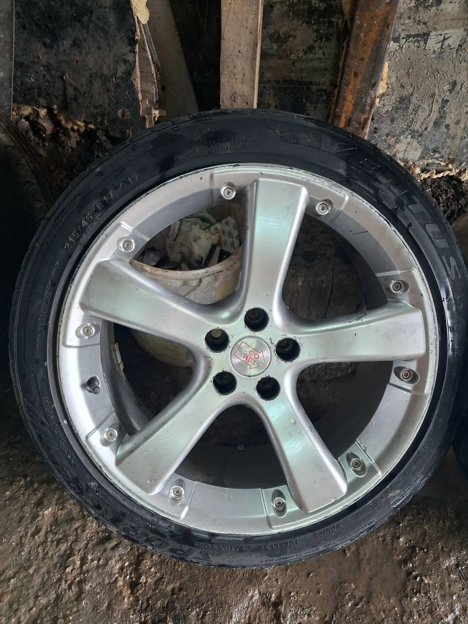    230/35R17  Datsun Bluebird | Mobile.bg   1