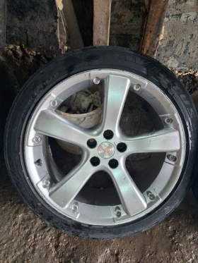        230/35R17  Datsun Bluebird